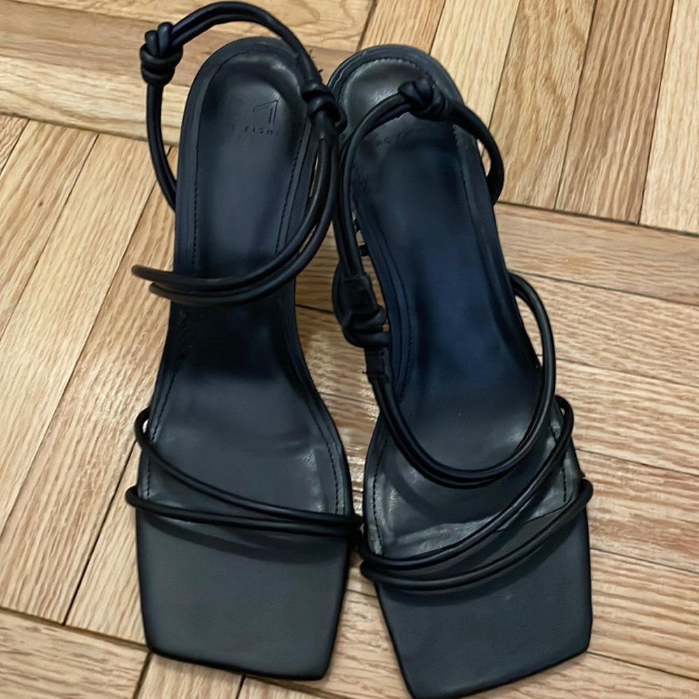 Marc Fischer size 8 worn once black kitten heel